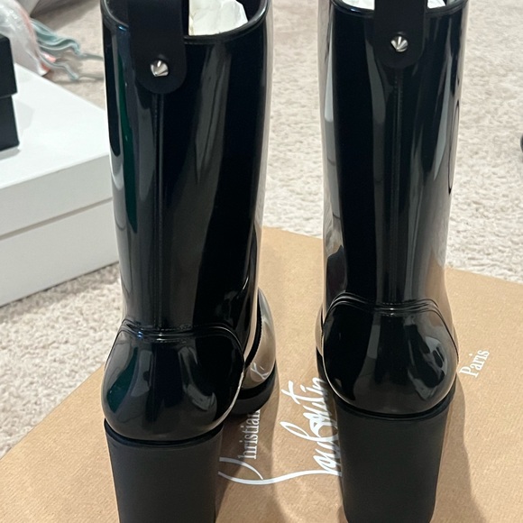 Christian Louboutin Black Heeled Boots Sleek Design - Picture 4 of 9
